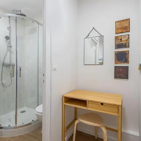 Cosy Avec Balcon Au Centre De Bordeaux