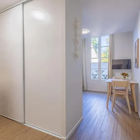 Cosy Avec Balcon Au Centre De Bordeaux Le Bouscat