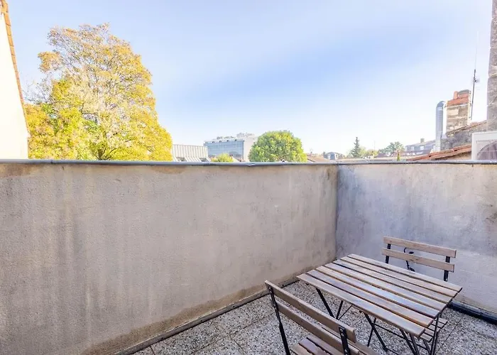 Cosy Avec Balcon Au Centre De Bordeaux