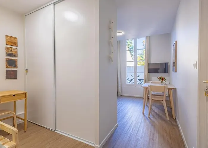 Cosy Avec Balcon Au Centre De Bordeaux 르보우스캣